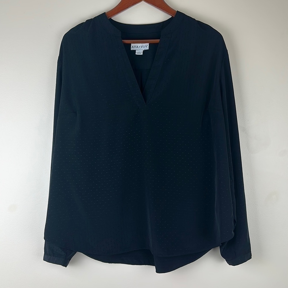 Ava & Viv Woman’s Blouse X Black Split Neck Long Sleeve Black Dot Texture